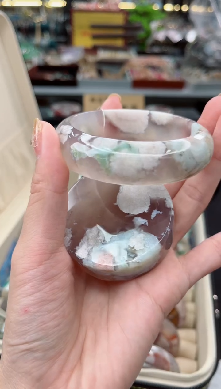 【闪购商品】石英质玉手镯未镶嵌57圈口（赠品镯心）S957234