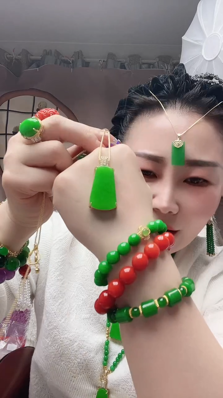 【闪购商品】翡翠颈饰14K金镶嵌26号