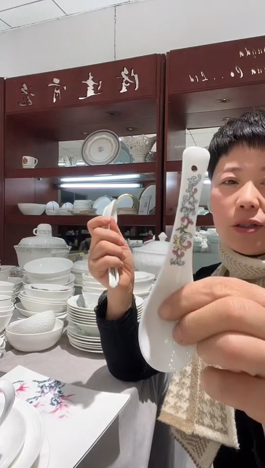 骨瓷隆达骨瓷小调羹3个