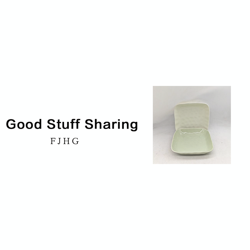 8371 四方盘2个（颜色随机，口径19.5，高4）A330