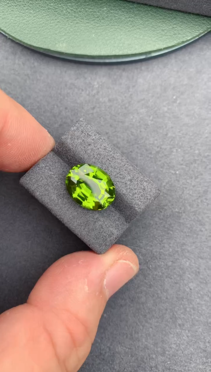 【闪购商品】橄榄石裸石未镶嵌7ct 橄榄石