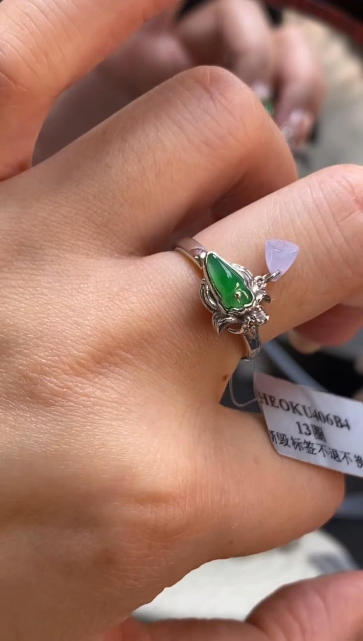 颈饰银S925镶嵌翡翠净货17694