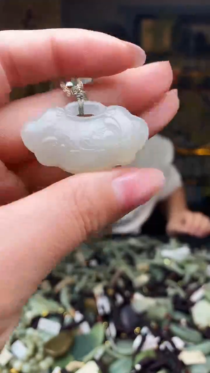 颈饰未镶嵌和田玉多样性发货，拍一发一