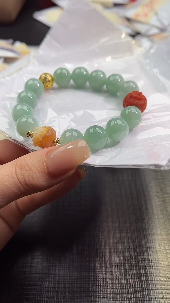 【闪购商品】翡翠手串未镶嵌100641585