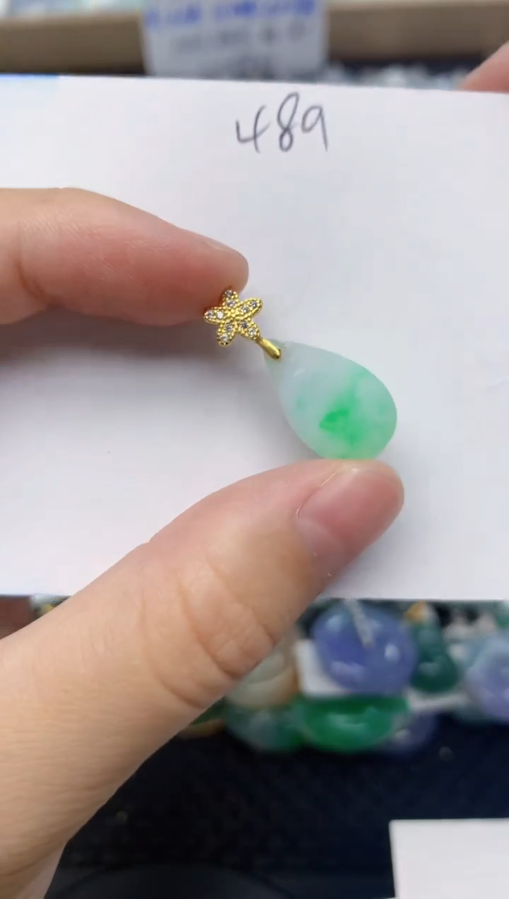 翡翠未镶嵌颈饰天然缅甸A货翡翠