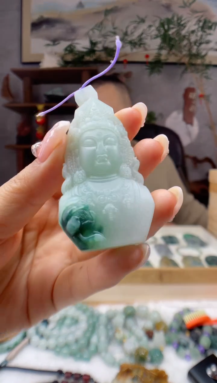 【闪购商品】定制翡翠未镶嵌观音