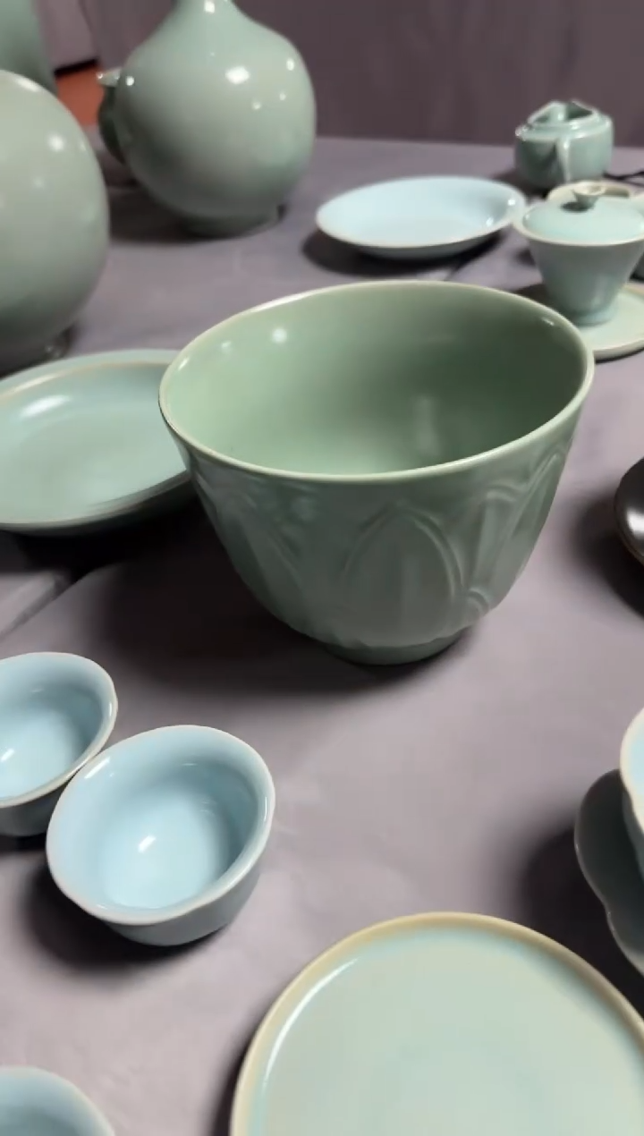 汝瓷平顶山汝瓷产品   莲纹碗