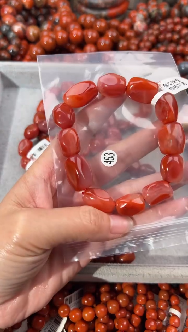 南红玛瑙手串未镶嵌1