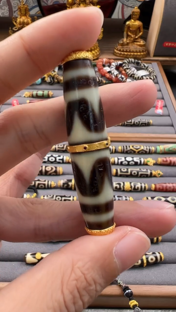 【闪购商品】玛瑙挂件18K金镶嵌吊坠