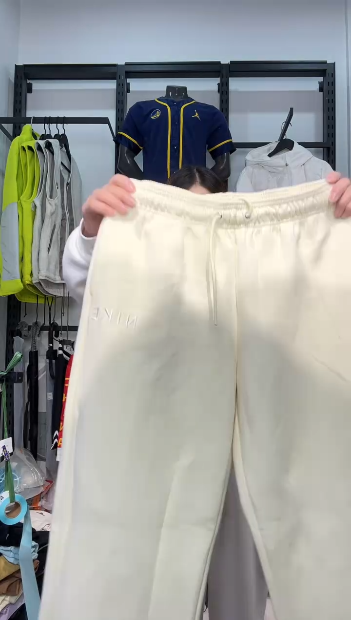 3275闪购编码 Nike/Jordan运动卫衣裤以直播间过款为准 尺码  m