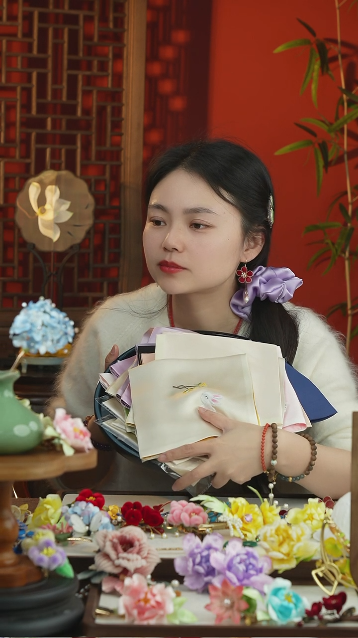 刺绣刺绣刺绣闪购纯手工手帕盲盒随机一个