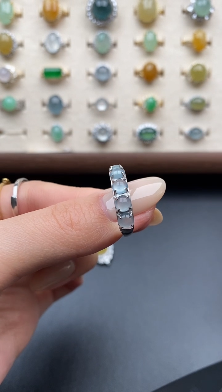 银S925镶嵌戒指翡翠一物一证一礼盒