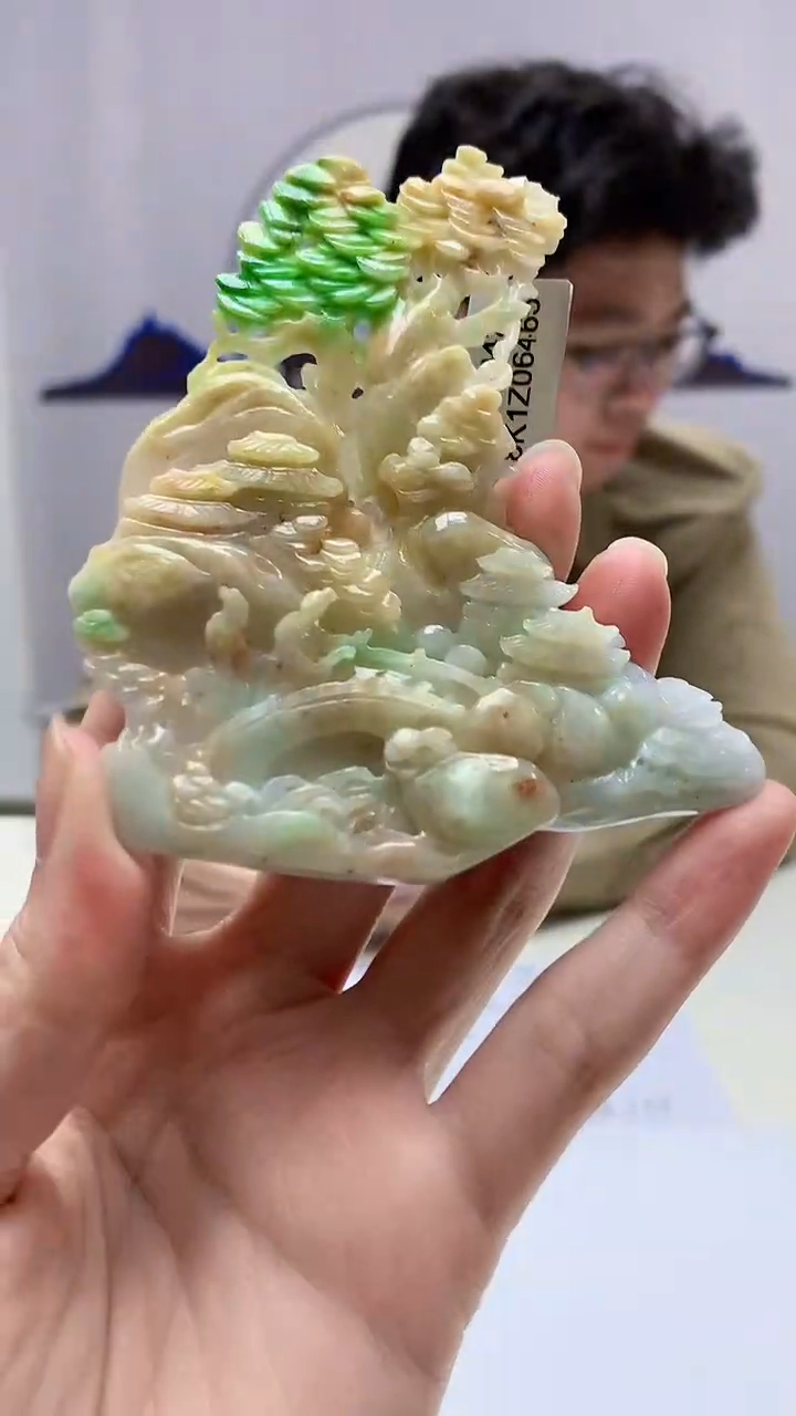 【闪购商品】定制翡翠未镶嵌4688zm-毛货赠底座摆件151