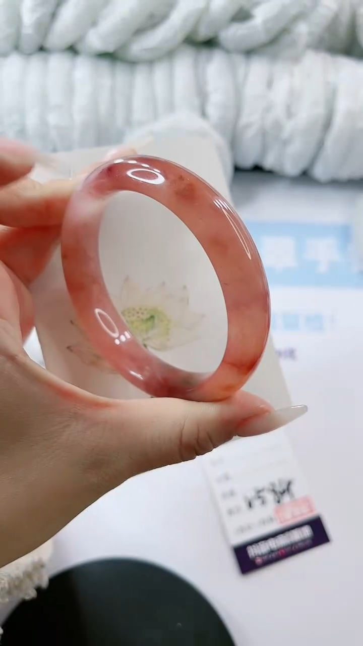 【闪购商品】石英质玉手镯未镶嵌多样性发货V584