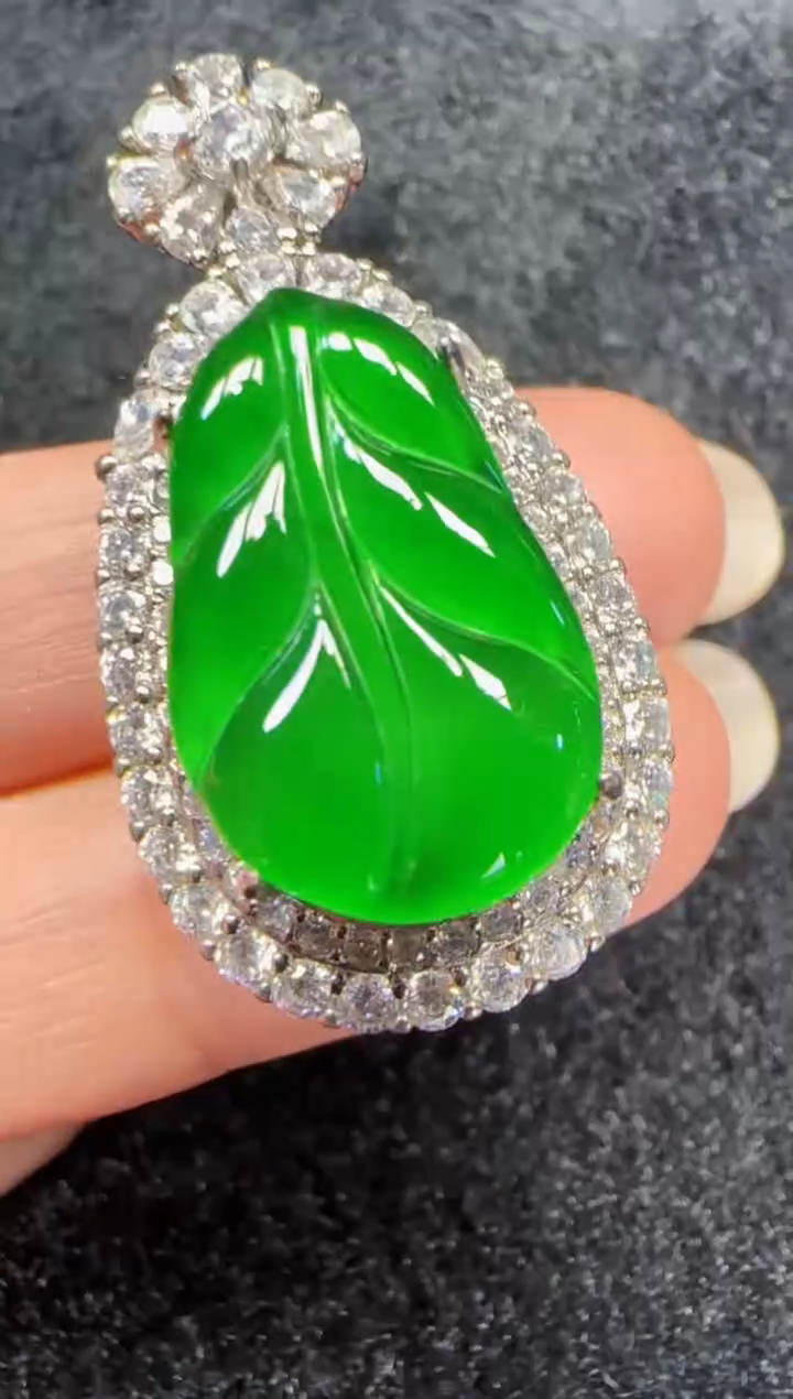 未镶嵌定制翡翠翡翠吊坠20