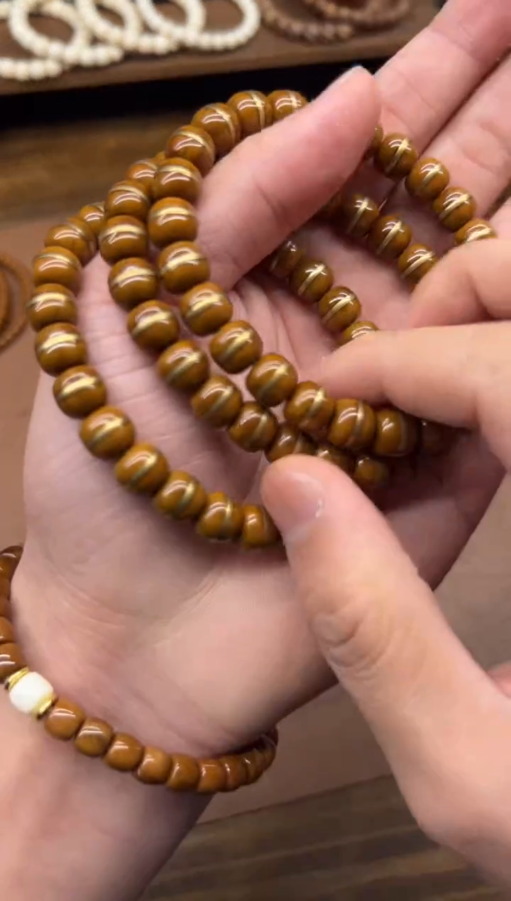 手串紫金鼠黄皮一线天