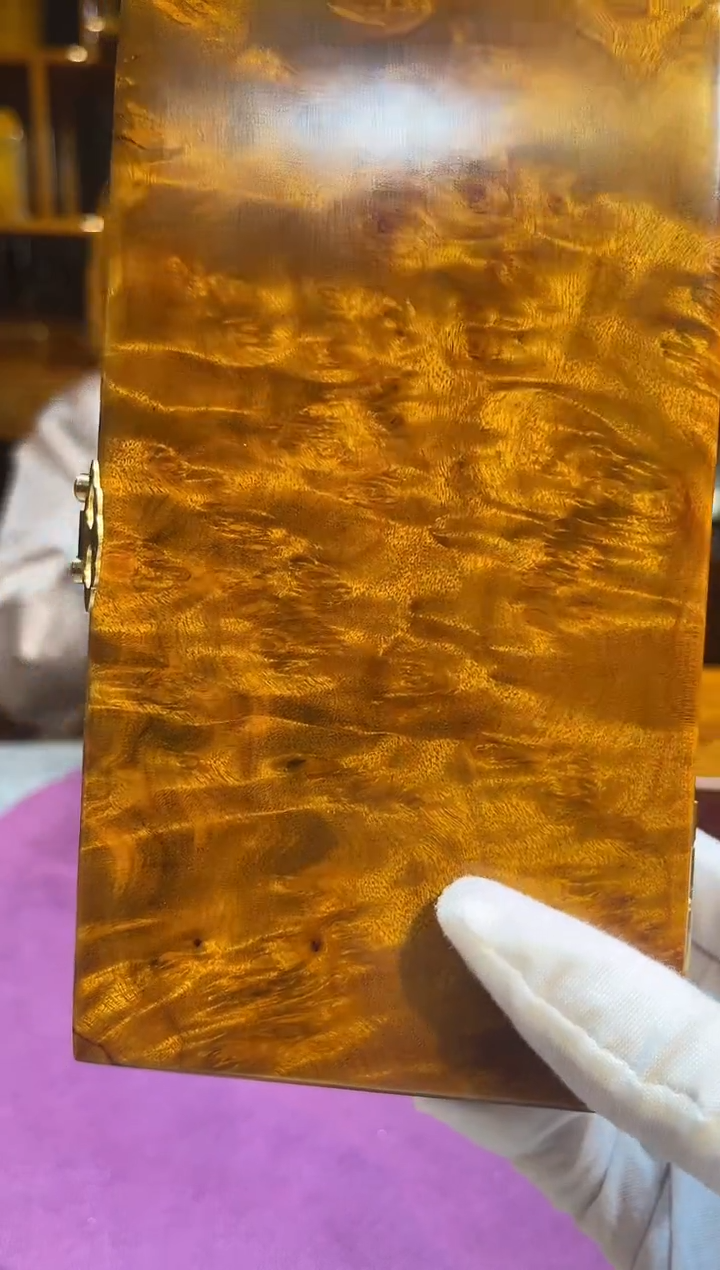 香樟木黄金樟满留疤首饰文玩盒18*10*6（微瑕）