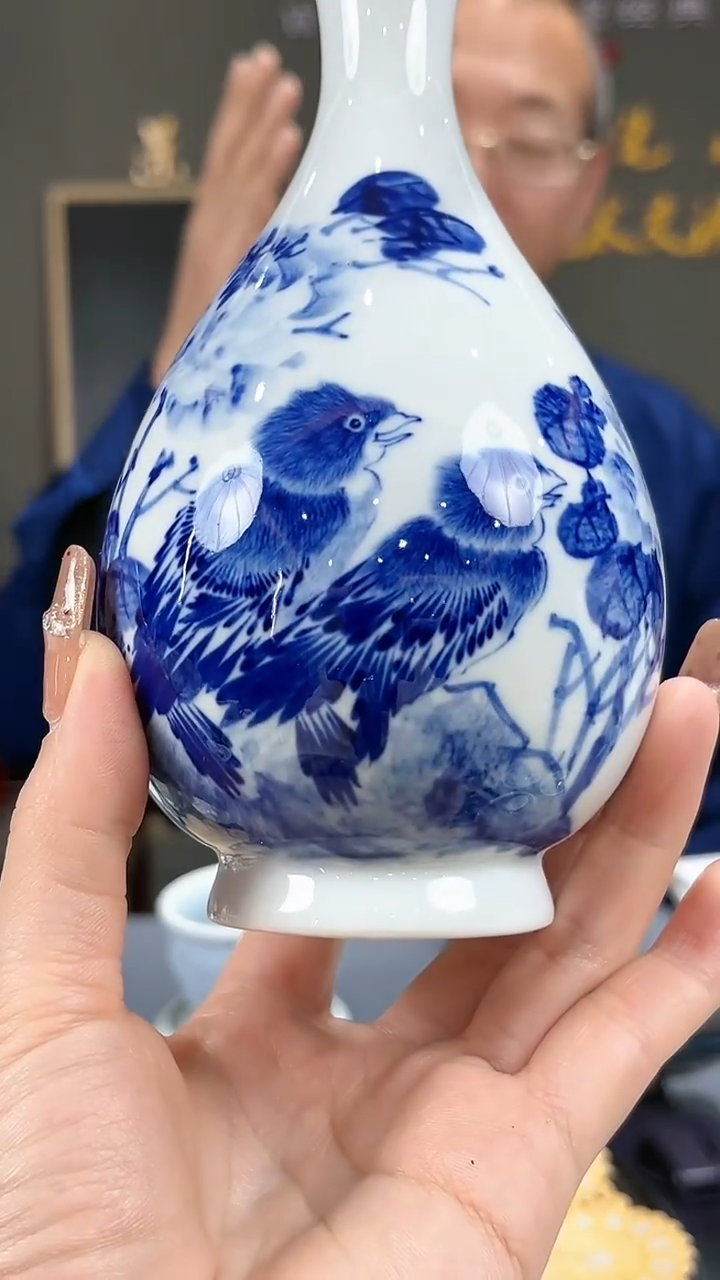 【闪购商品】官窑瓷画院720官窑瓷画院卢雁玉壶春