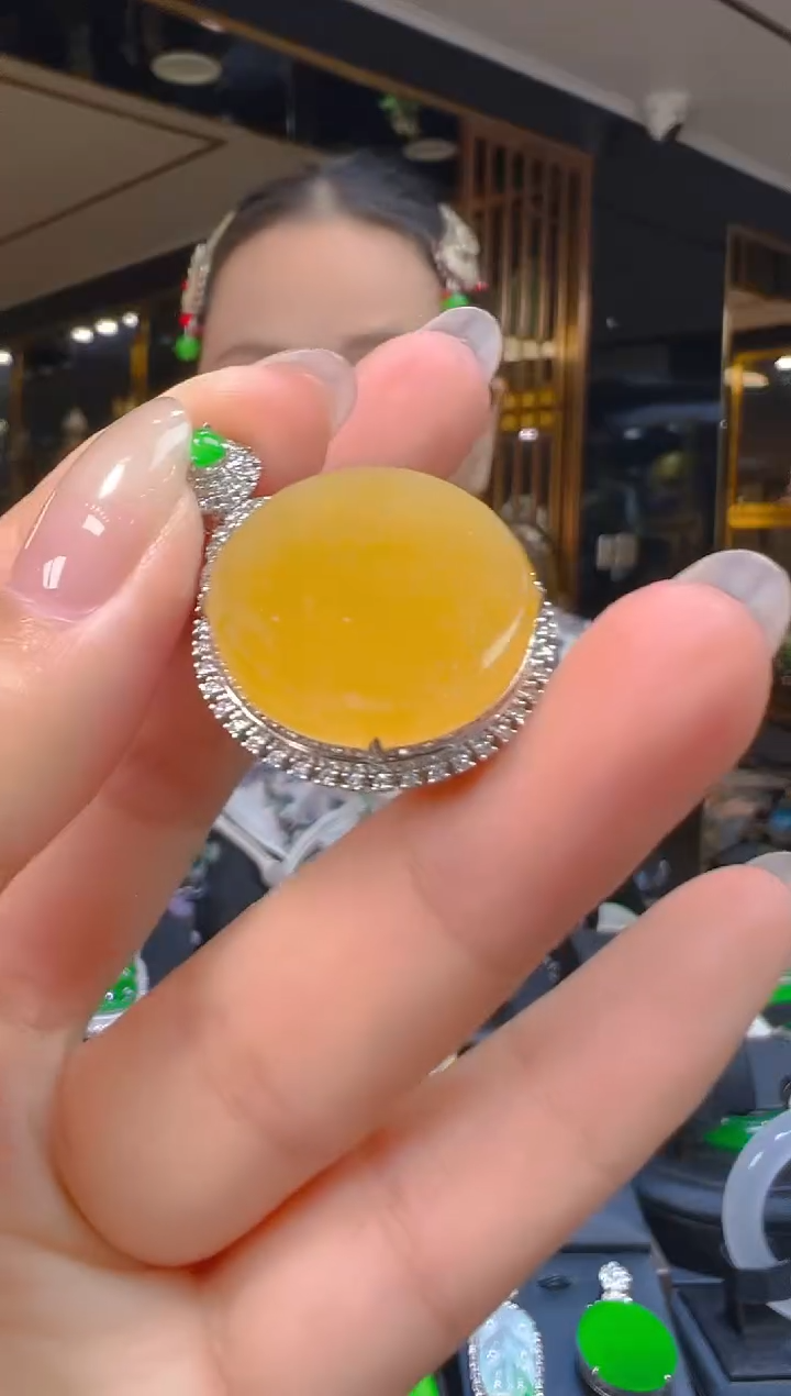 吊坠(赠链)18K金镶嵌翡翠040 