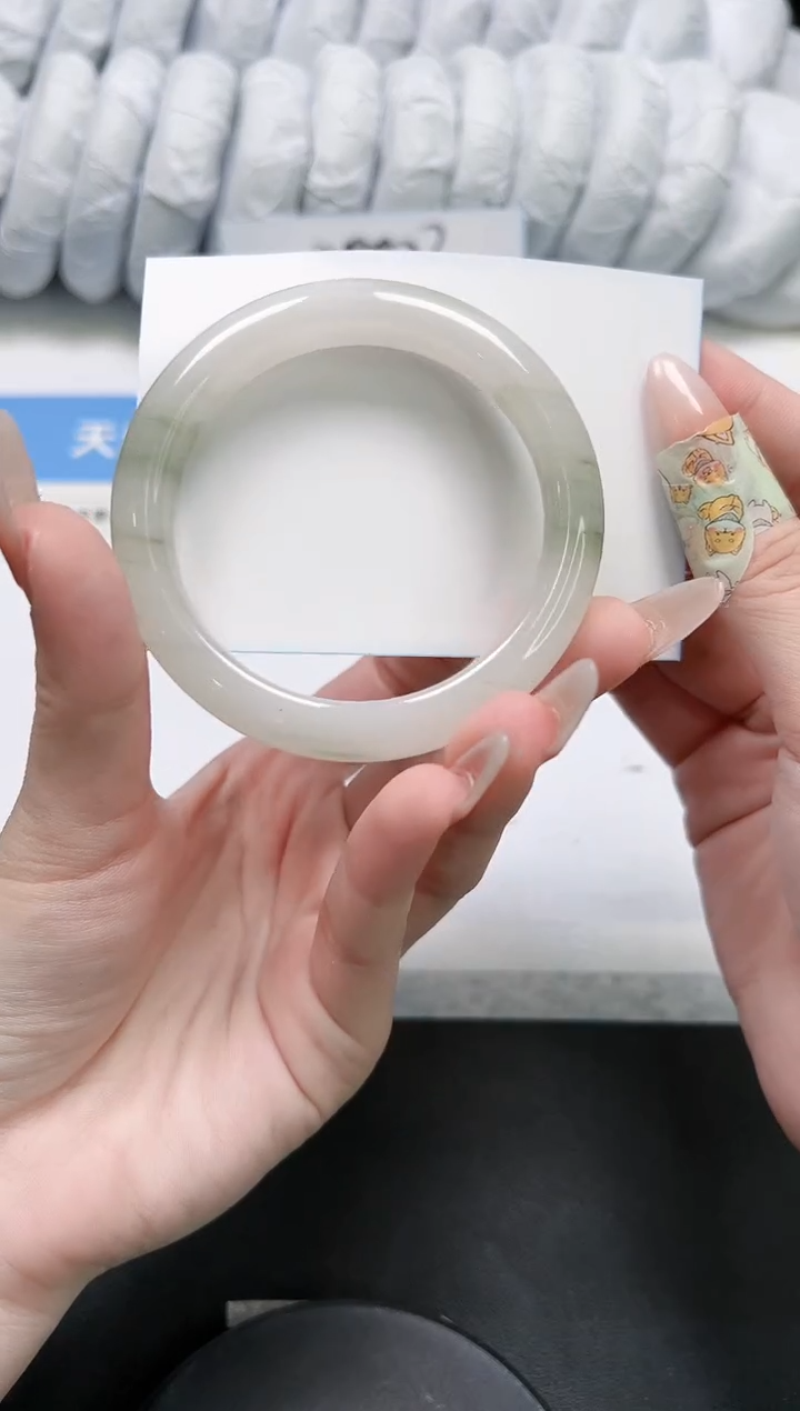 石英质玉未镶嵌手镯56-55天山翠