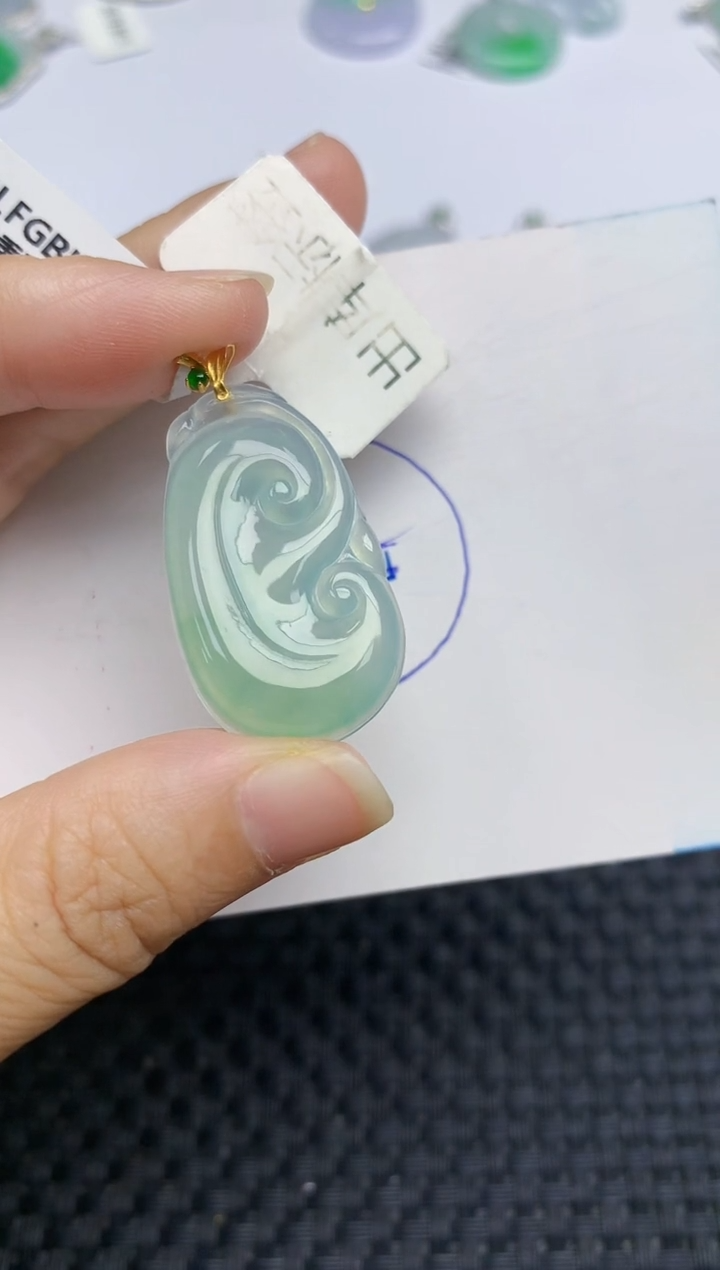 翡翠18K金镶嵌颈饰天然缅甸A货翡翠百元以上9元证书费自理