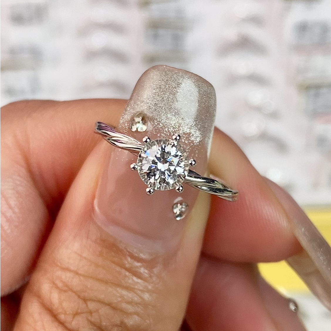 4111602全新天然真金真钻钻戒经典精致六爪钻戒天然钻石婚戒情侣