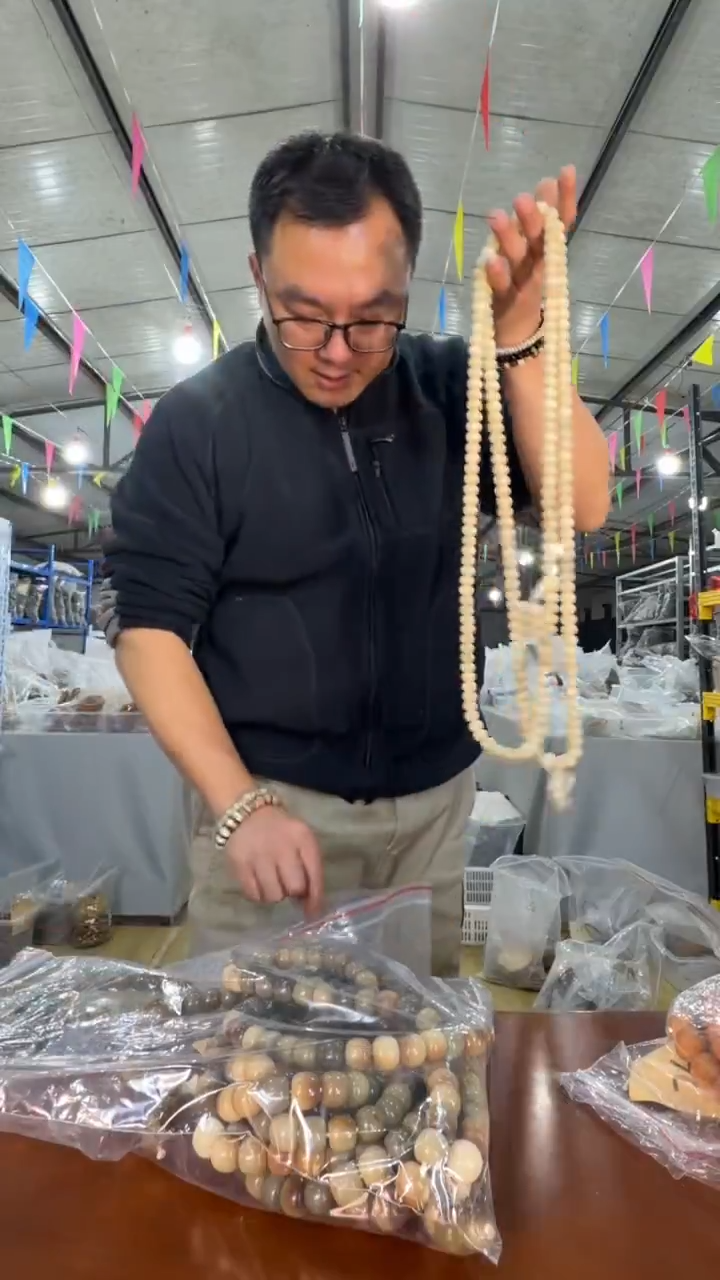 手串菩提根/象牙果A22 实物为准