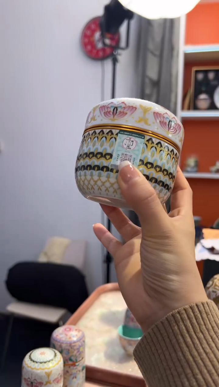 瓷片小乔闪购链接