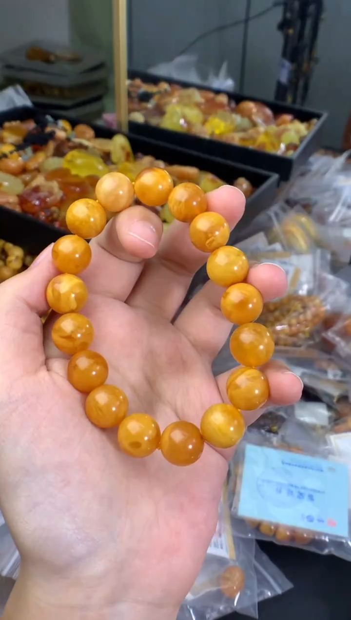 蜜蜡未镶嵌珠宝奇石手串