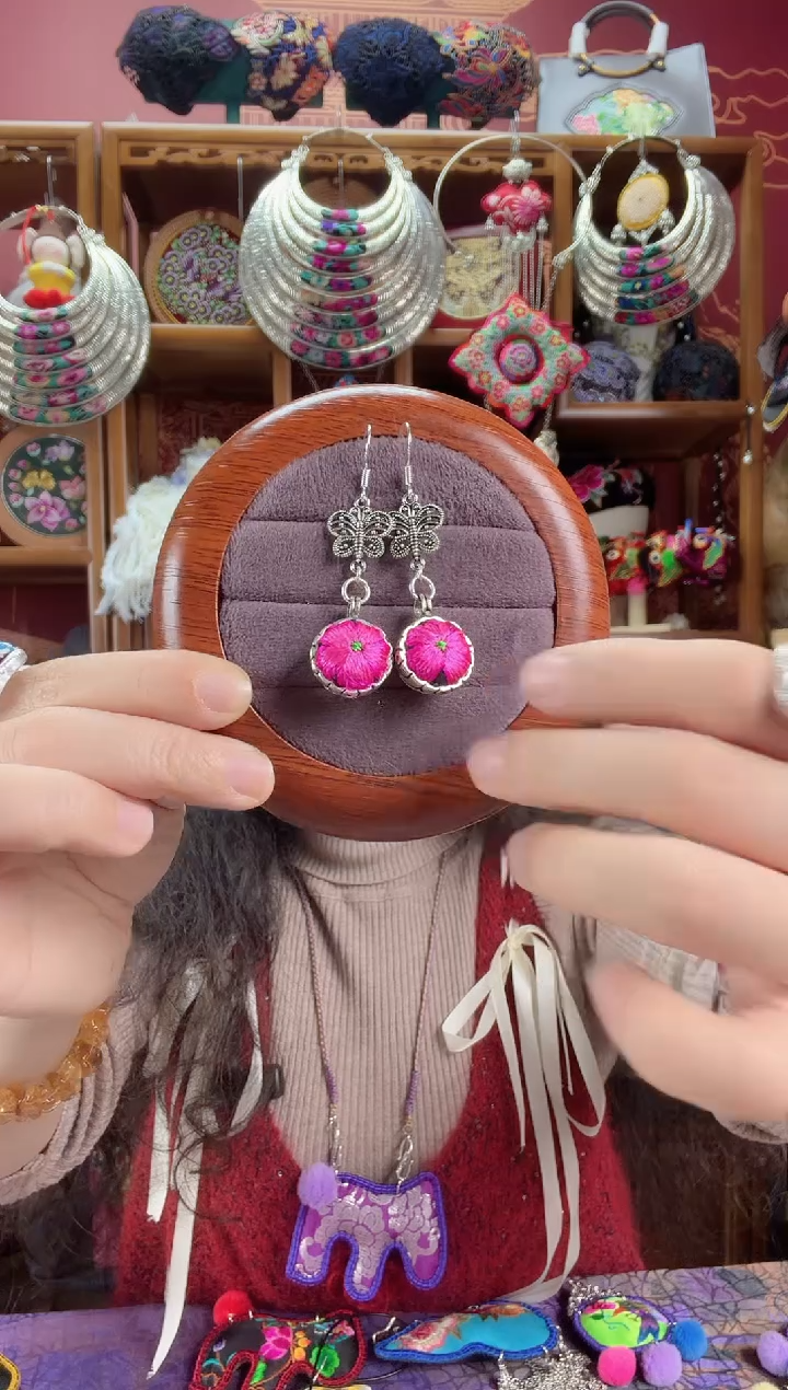 刺绣耳环124甜甜家
