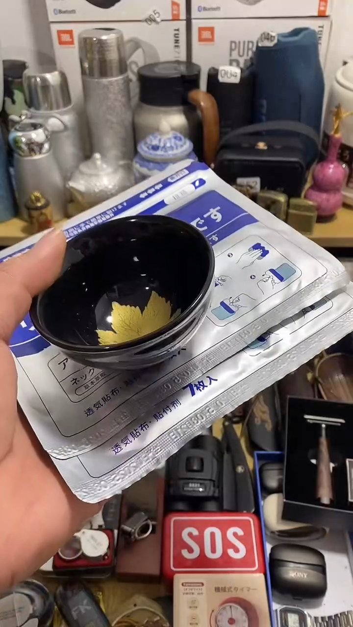 手工艺品琉璃鸿*闪购商品如图所示