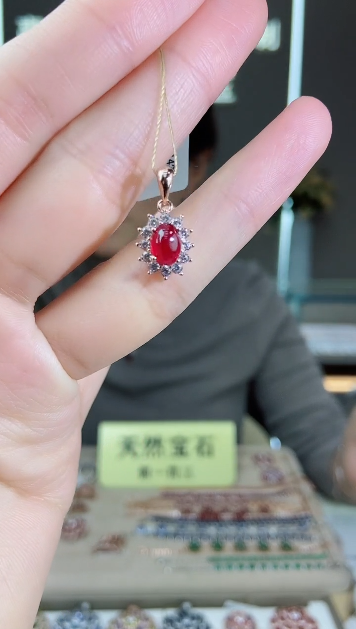 【闪购商品】红宝石颈饰银S925镶嵌颈饰