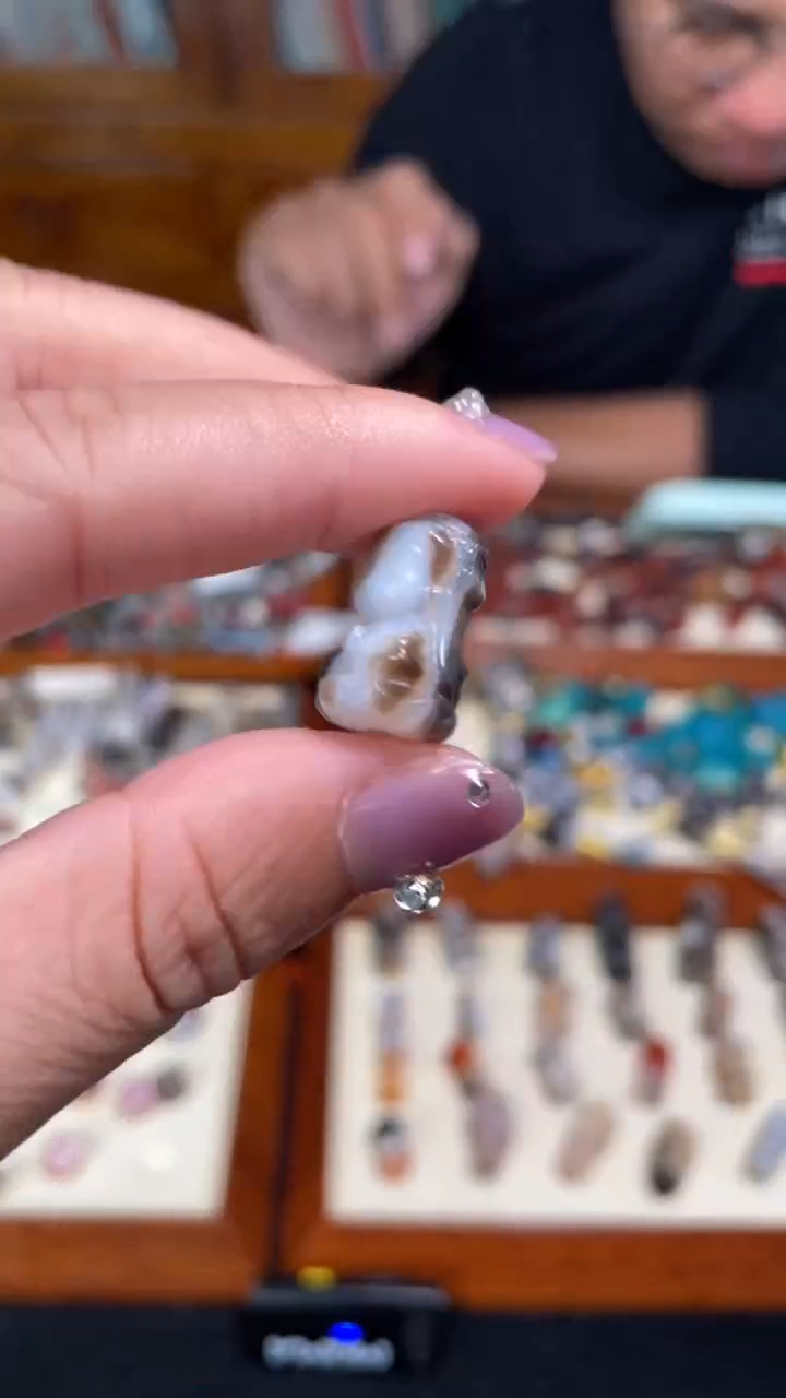 玛瑙/玉髓颈饰未镶嵌86无相观音