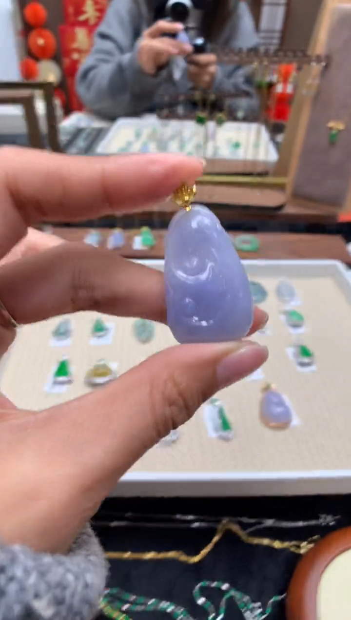 【闪购商品】翡翠颈饰18K金镶嵌如意