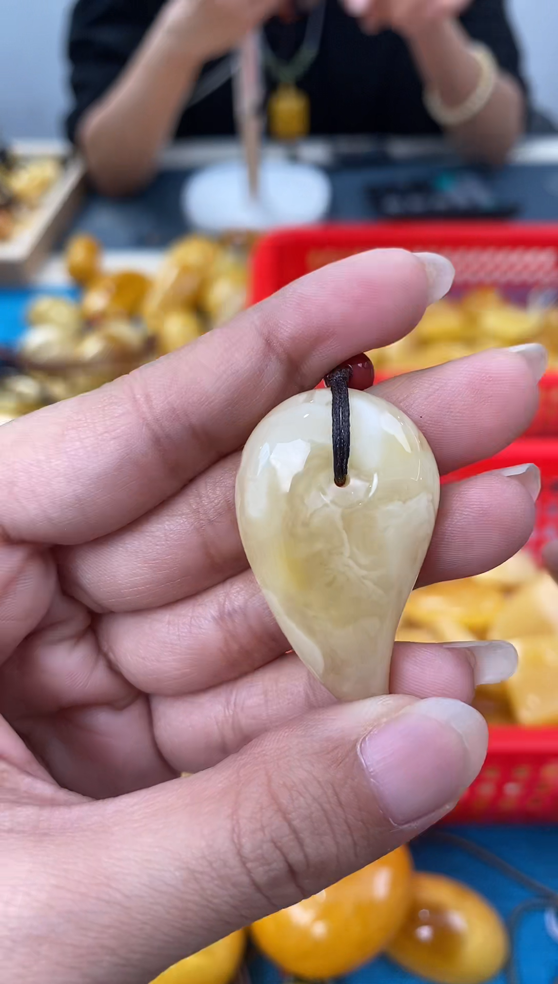 【闪购商品】琥珀裸石未镶嵌天然琥珀蜜蜡勾玉