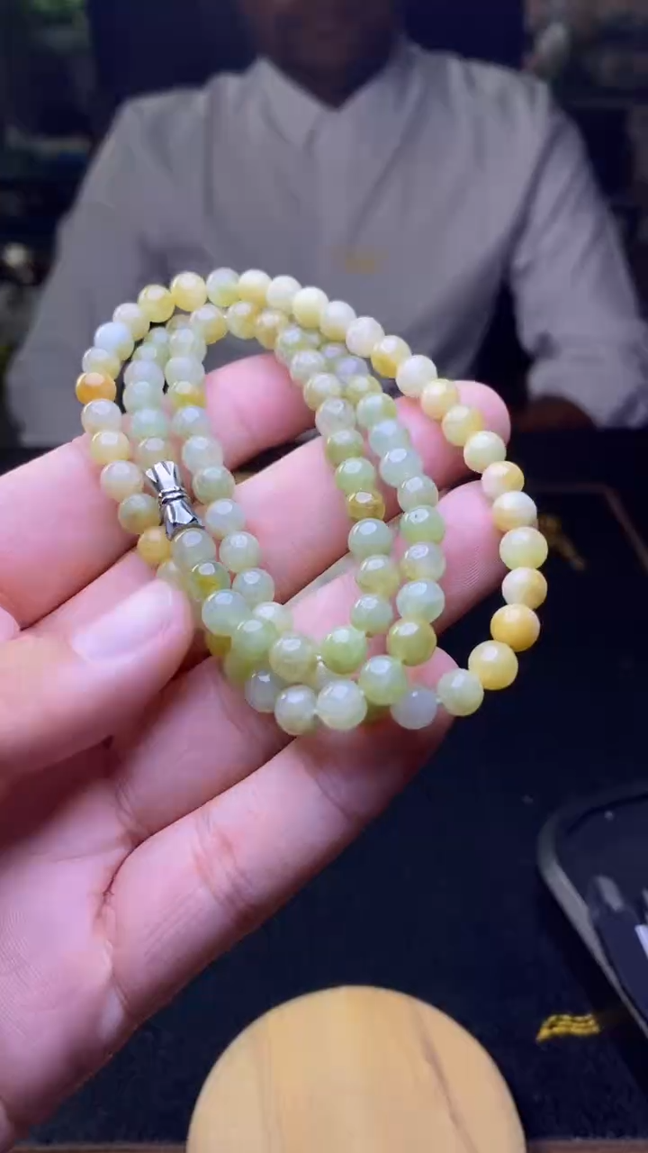 定制翡翠未镶嵌天然缅甸A货翡翠，多样性发货，拍一发一