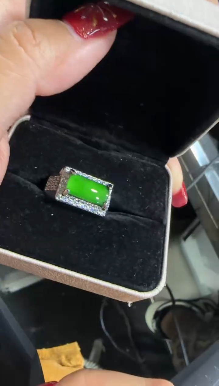 【闪购商品】翡翠戒指未镶嵌多样性发货拍一发一