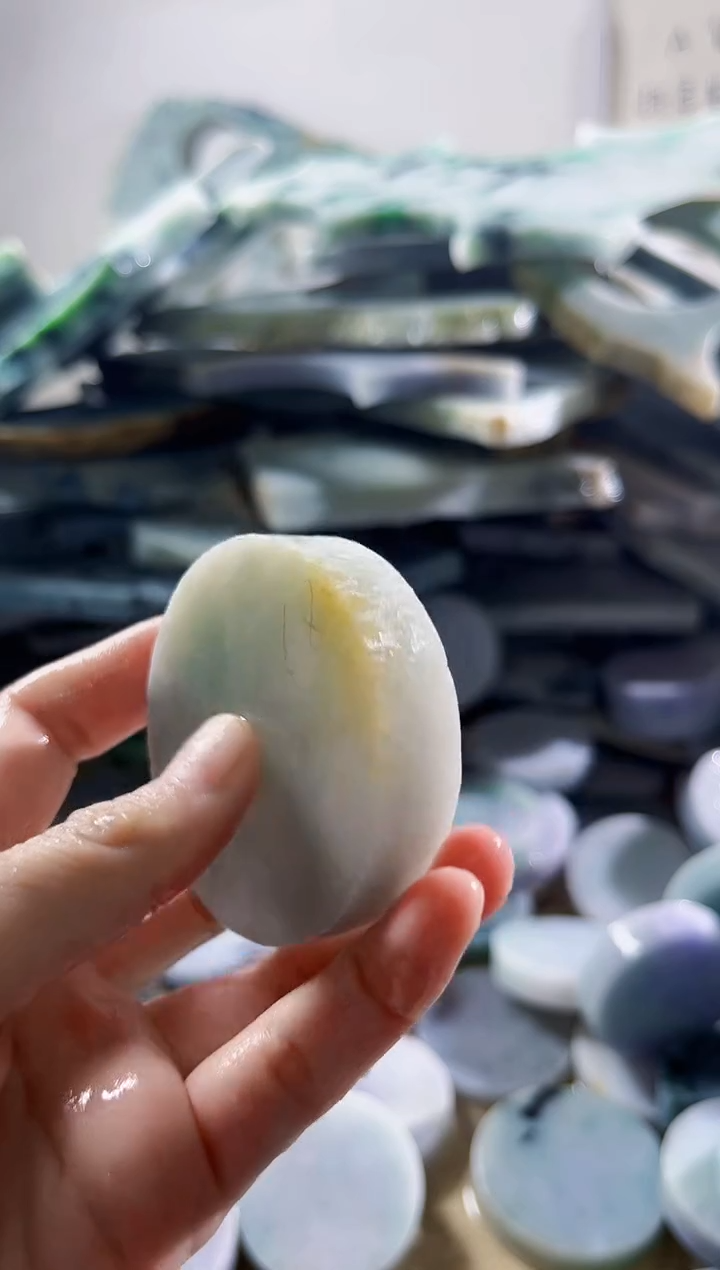 翡翠散珠缅甸翡翠A货柠611