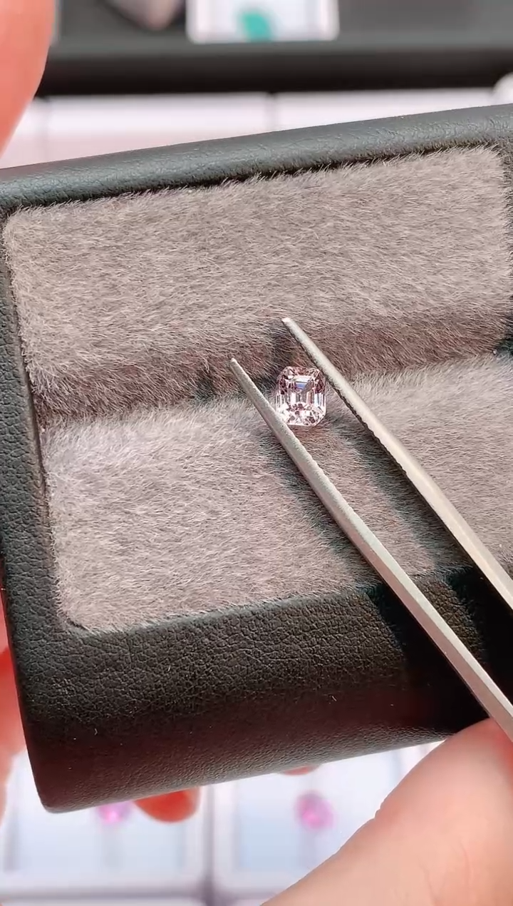 裸石海蓝宝石0.76-76天然尖晶石