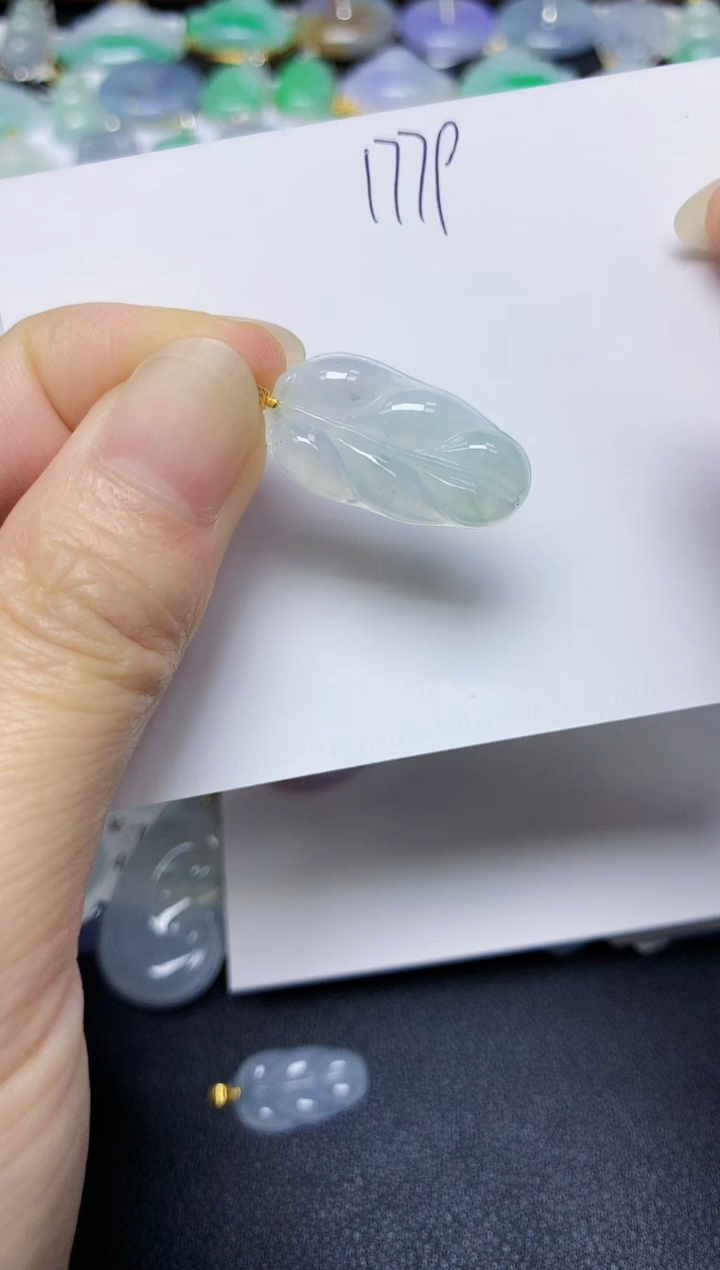 翡翠未镶嵌颈饰 天然缅甸翡翠A货