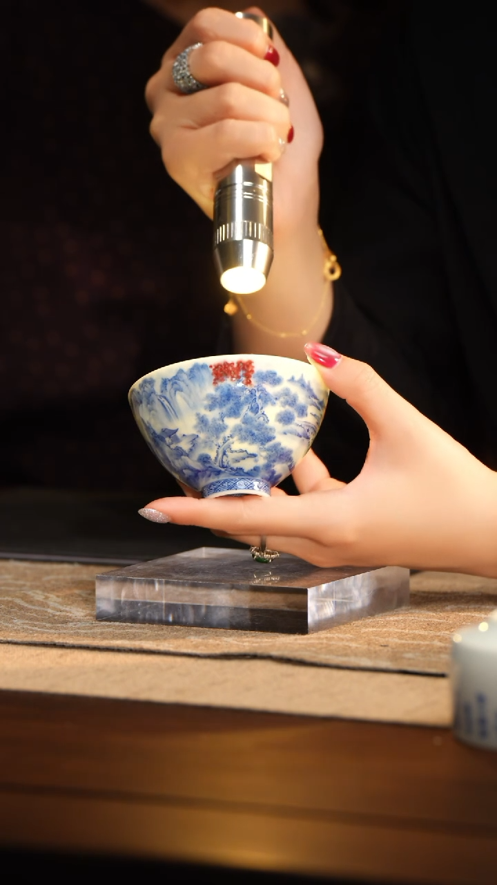 L元煦窑细工山水釉里红内外画鸡心杯