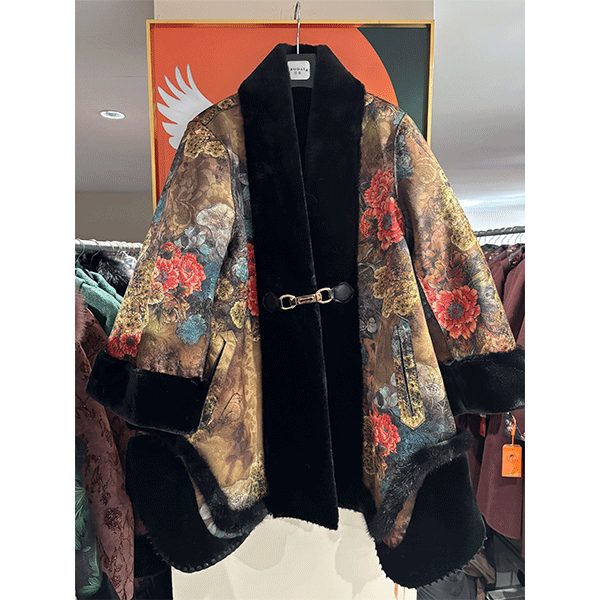 2219    菲姐时尚气质中长款冬季宽松保暖大衣外套