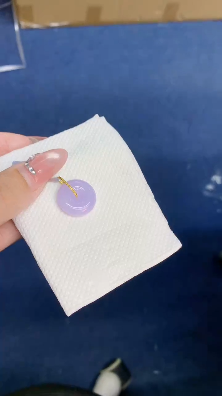 翡翠18K金镶嵌吊坠(不含链)1