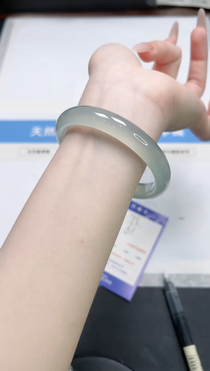 【闪购商品】石英质玉未镶嵌手镯73-61晴水