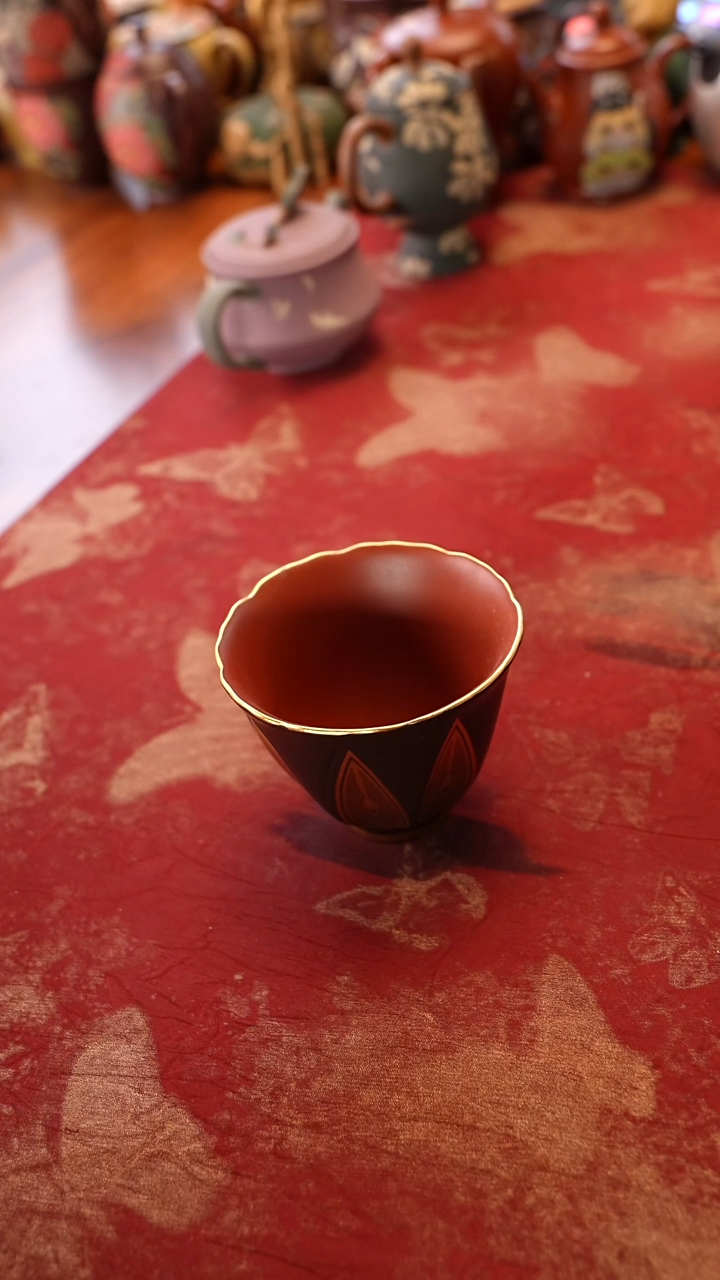 黑金鹊羽杯宜兴紫砂