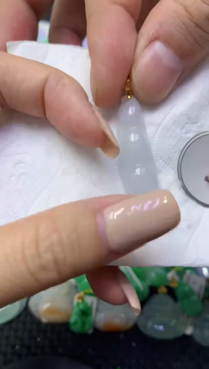 颈饰未镶嵌翡翠天然缅甸翡翠A货