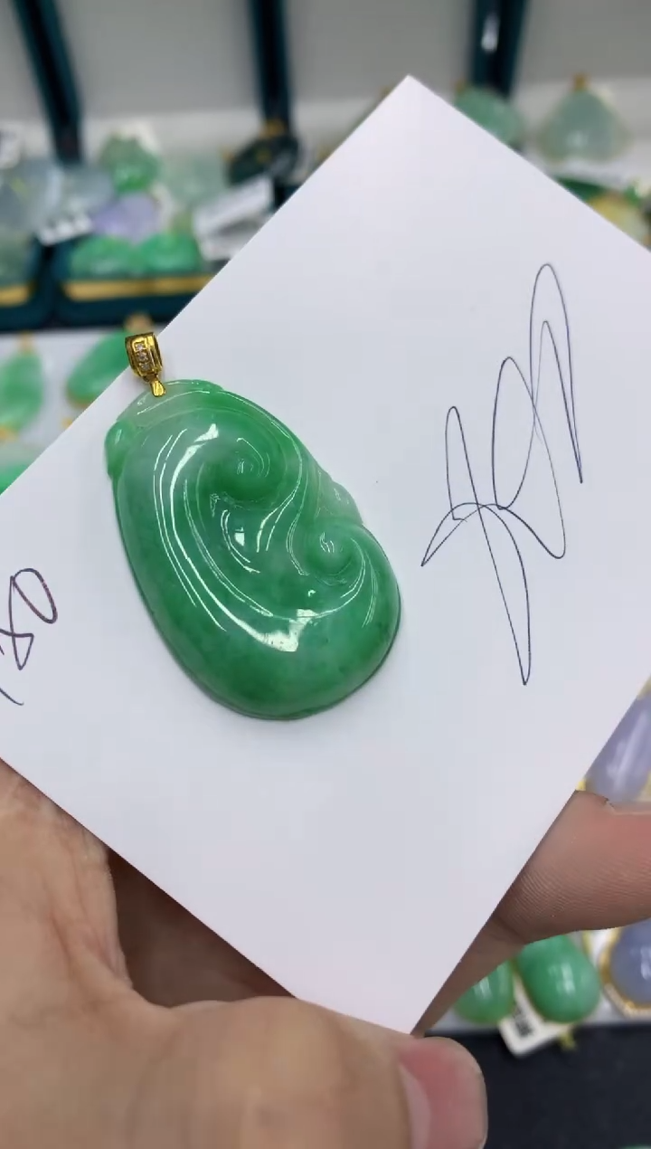 【闪购商品】翡翠颈饰18K金镶嵌翡翠