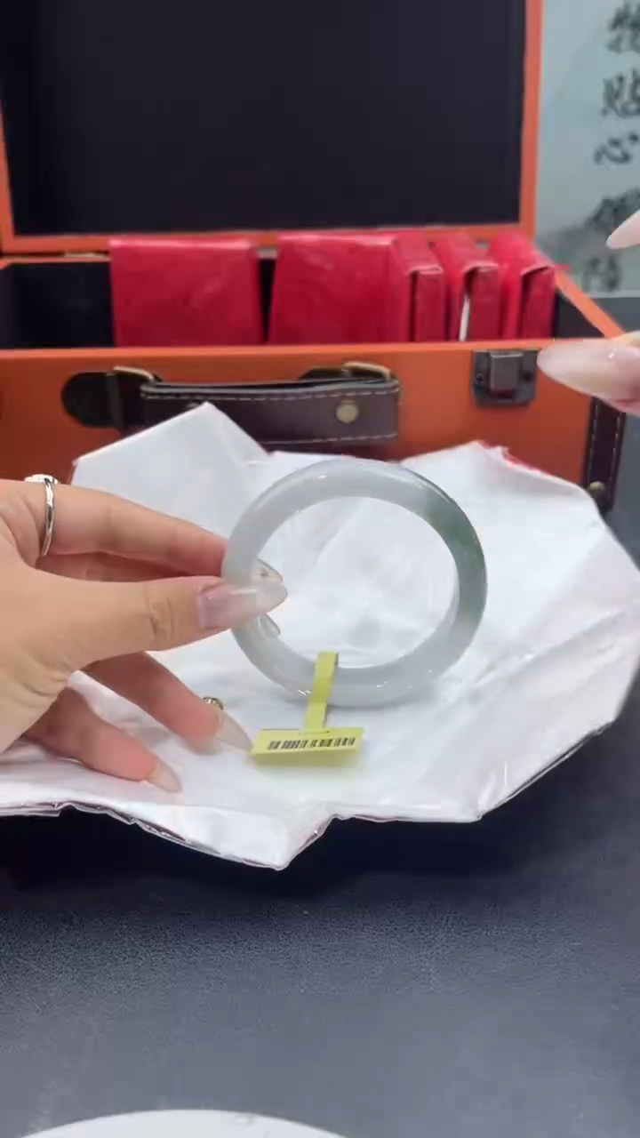 【闪购商品】翡翠手镯未镶嵌21翡翠手镯