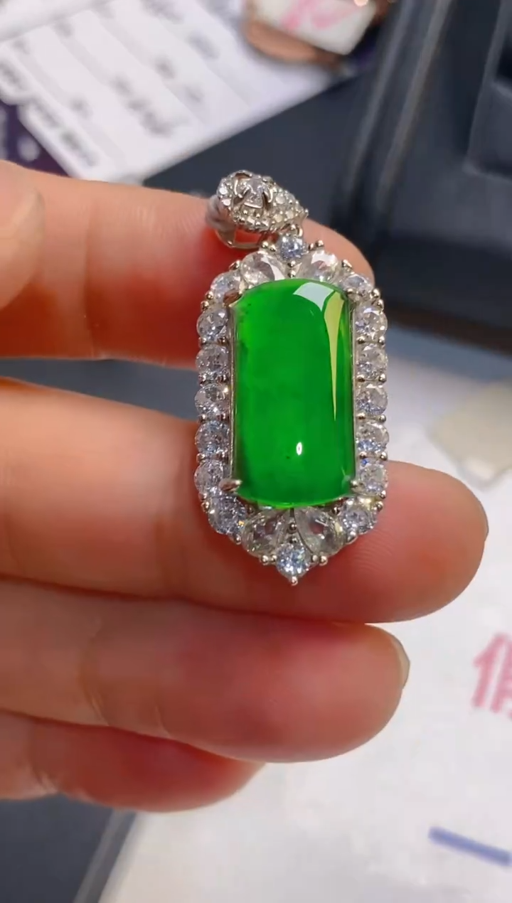 翡翠银S925镶嵌耳饰天然