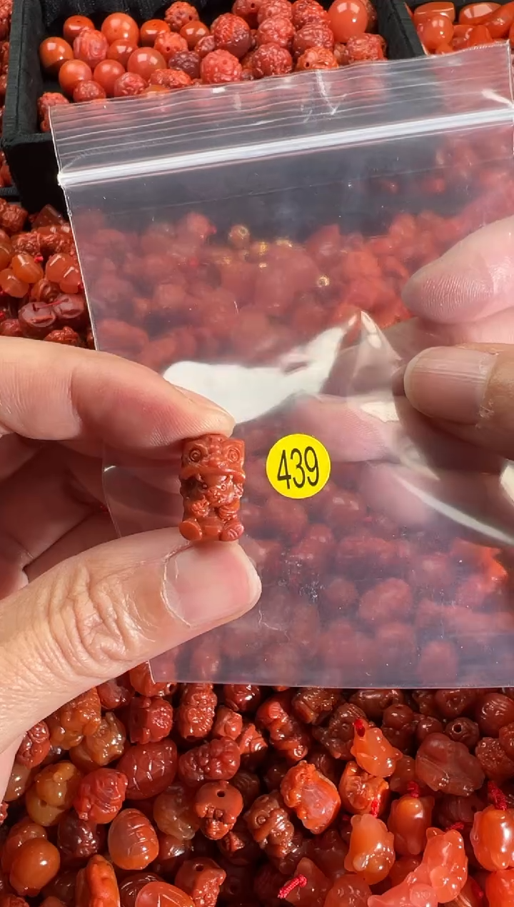 【闪购商品】南红玛瑙颈饰未镶嵌1